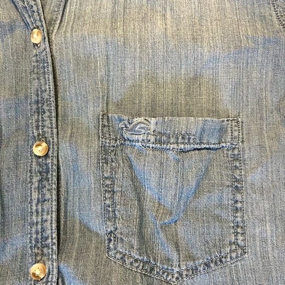 Hollister Casual Button Down Jean Shirt - Picture 3 of 3